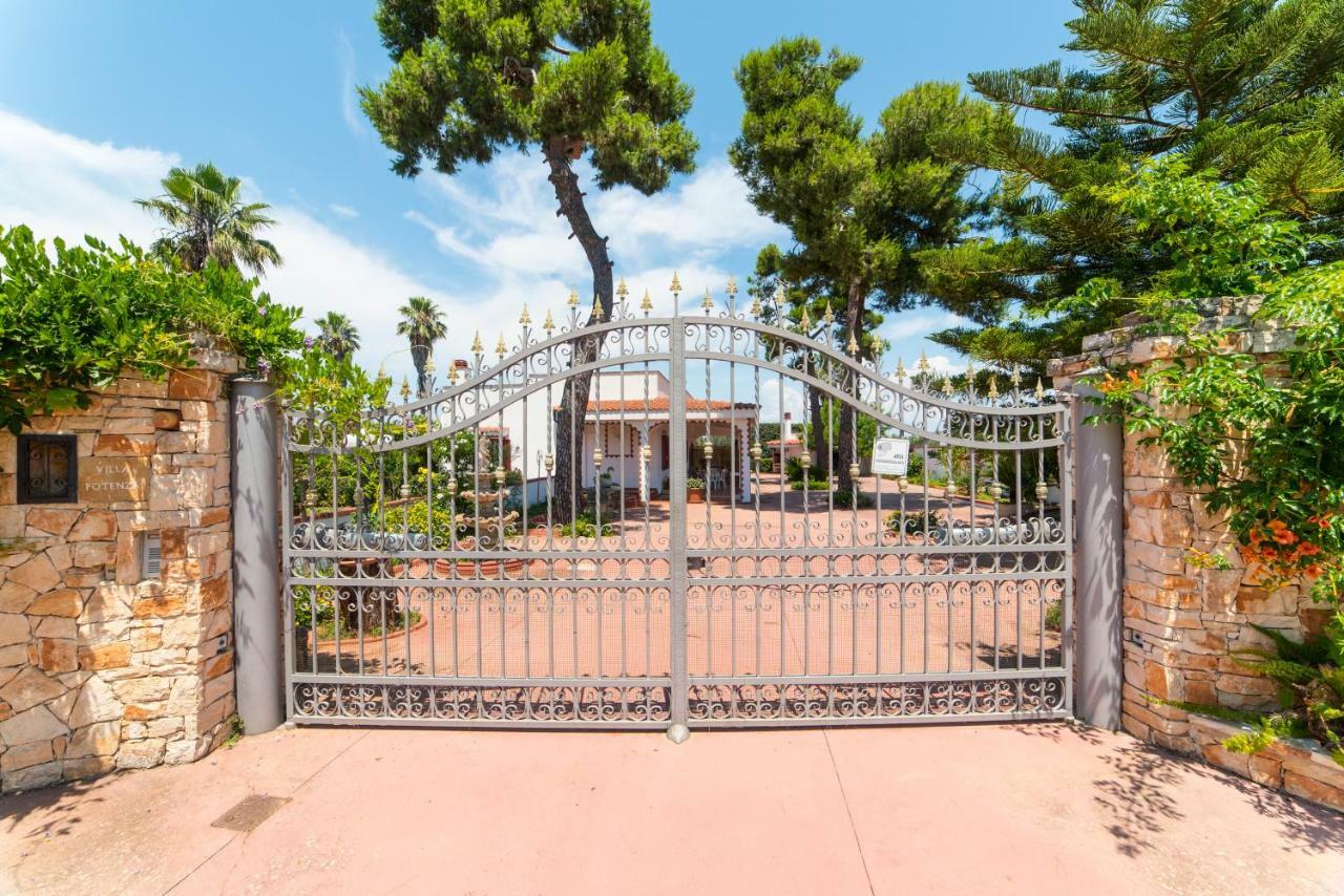 Villa Potenza Galatone Buitenkant foto